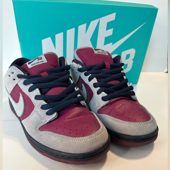 🔥Nike SB Dunk Low Atmosphere Grey True Berry Size 8.5 - Picture 16 of 16